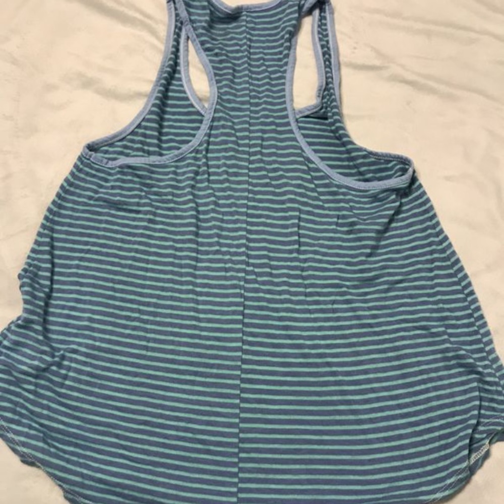 Volcom Tank - Picture 2 of 3